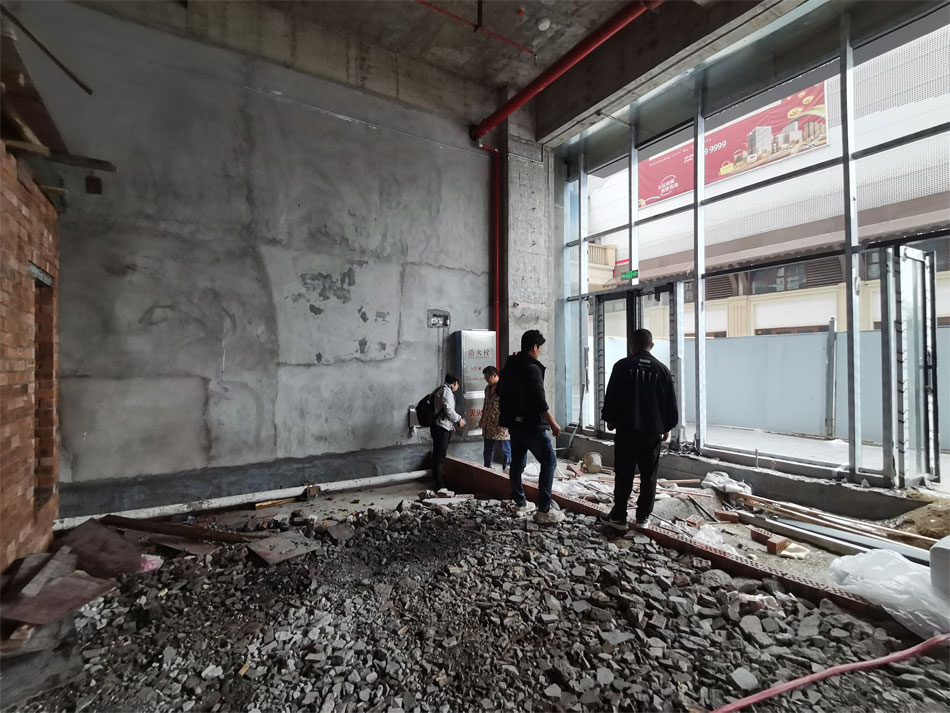 設計師赴萬達芮洄雅致酒店項目現場進行辦公及設計指導工作 設計師赴萬達芮洄雅致酒店項目現場進行辦公及設計指導工作